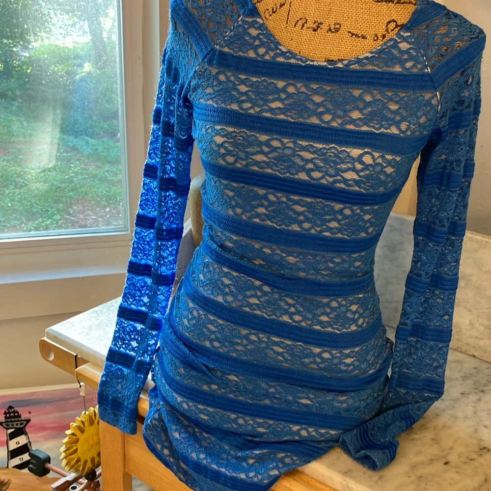 Bebe Blue Lace Dress with Long Sleeves Gorgeous Body-con Stretchy S - Picture 9 of 16